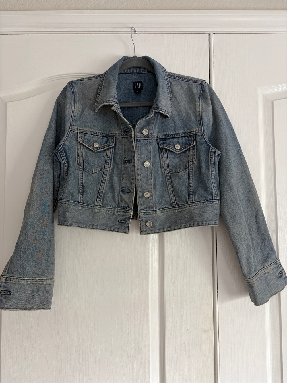 GAP Cropped Light Blue Denim Jacket